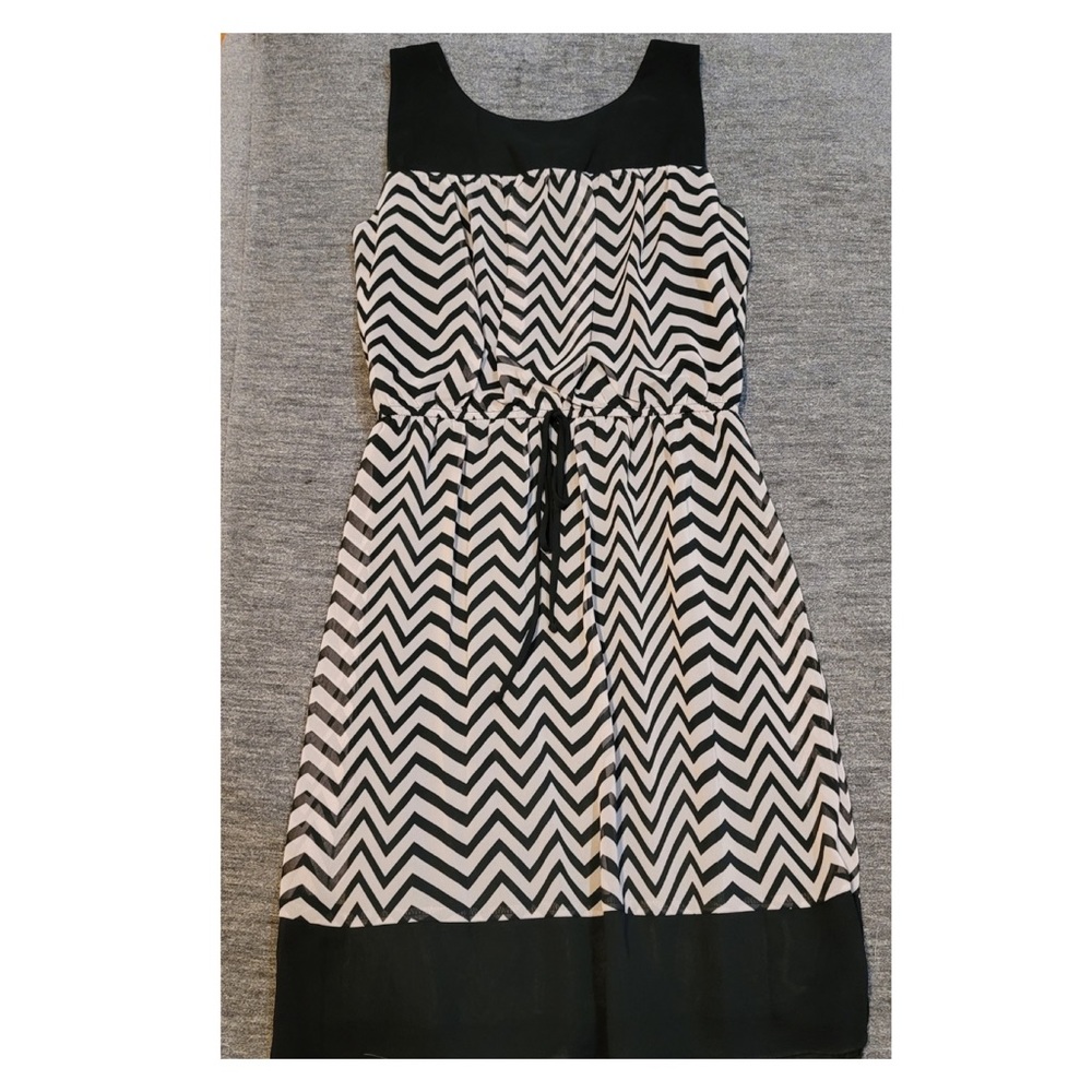 Chevron midi dress
